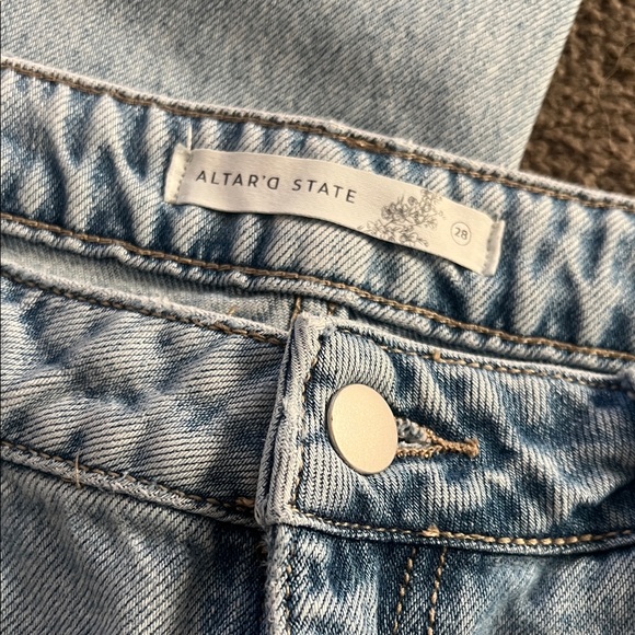 Altar'd State Light Blue Cropped Jeans - Picture 6 of 7